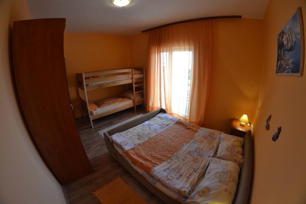 Apartmani Jenny I Tania Lopar Kültér fotó